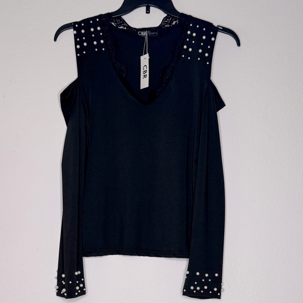CBR black bear shoulder top long sleeve white pearl details, size XL PTP 18” NWT